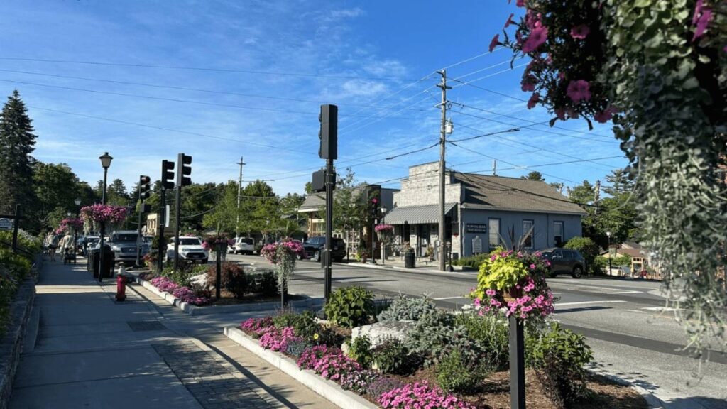 Charming Main Streets to Explore in Retirement